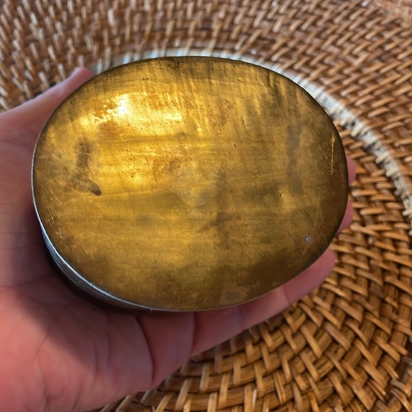 Vintage brass butterfly trinket box - Picture 7 of 12